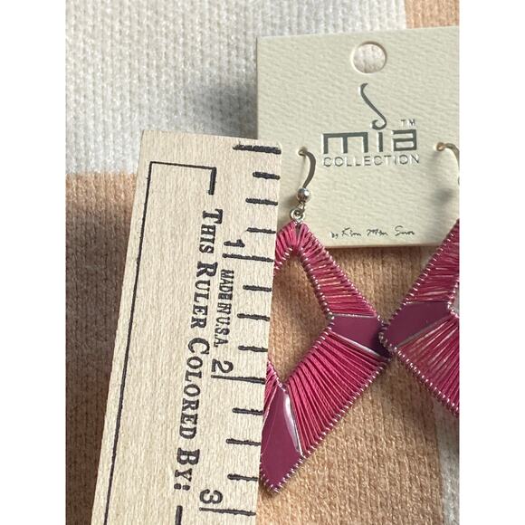 Mia Hot Pink Stone and Thread Dangle Earrings - Picture 4 of 4